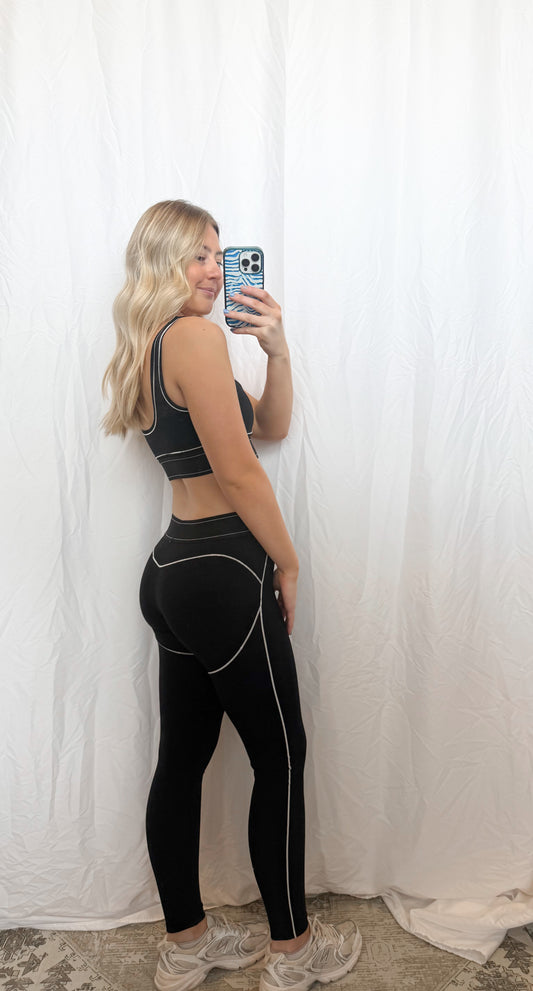 Contrast Thread Leggings